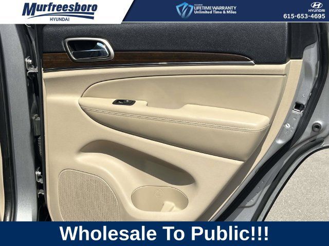 Used 2015 Jeep Grand Cherokee Limited w/ Luxury Group II RWD image 25