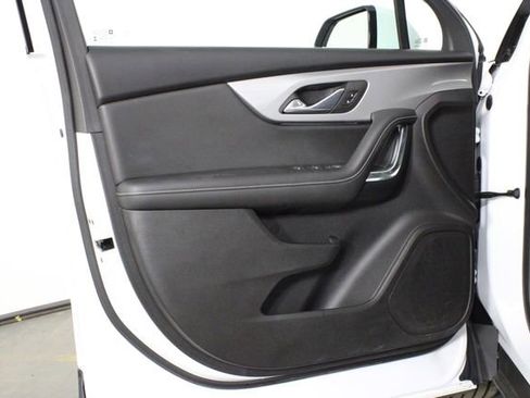 Used 2023 Chevrolet Blazer LT image 16