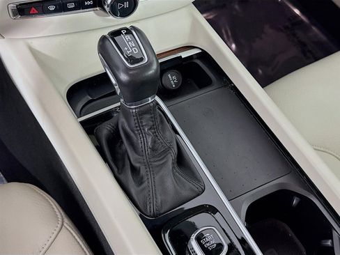 Used 2021 Volvo S60 T5 Momentum w/ Protection Package Premier image 20