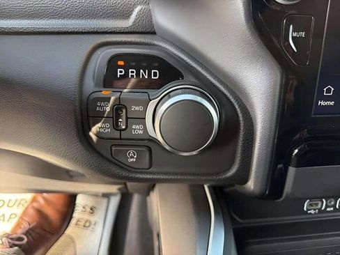 Used 2025 RAM 1500 Big Horn AWD/4WD image 23
