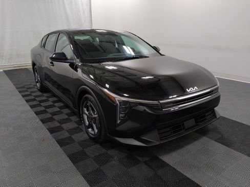 Used 2025 Kia K4 FWD image 13