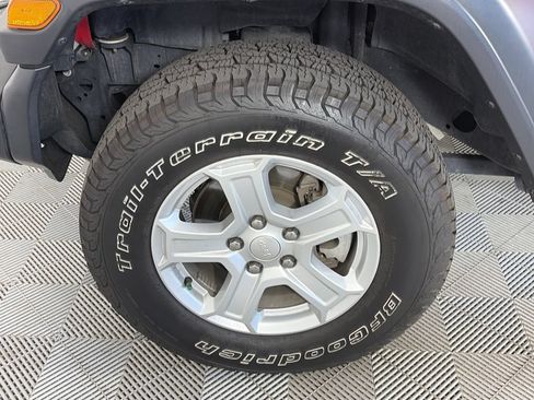 Used 2019 Jeep Wrangler Unlimited Sport S AWD/4WD image 8