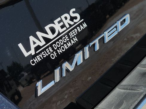 Used 2023 Ford Explorer Limited AWD/4WD image 13