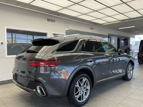 Used 2025 Genesis GV70 2.5T image 5