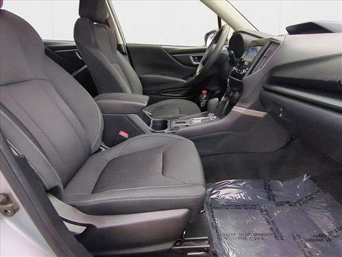 Used 2019 Subaru Forester image 18