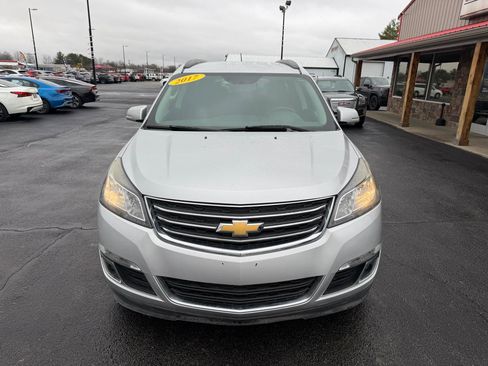 Used 2017 Chevrolet Traverse LT w/ Style and Technology Package image 10