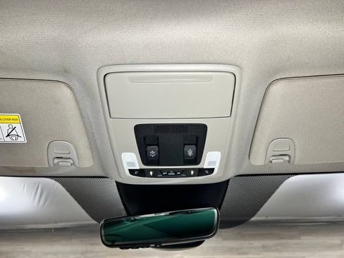 Used 2025 Honda Pilot Elite image 26
