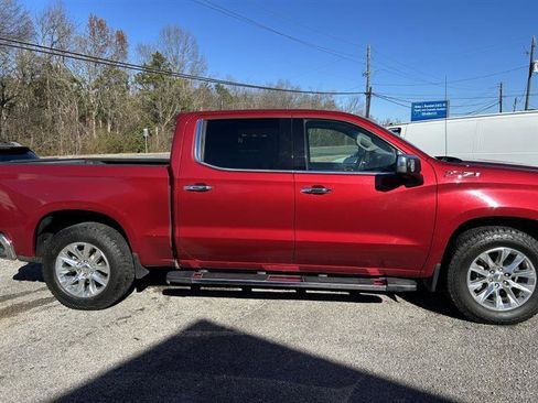 Used 2019 Chevrolet Silverado 1500 4x4 Crew Cab w/ LTZ Premium Package image 8