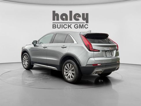 Used 2023 Cadillac XT4 Premium Luxury image 3