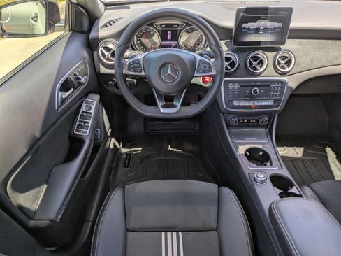 Used 2018 Mercedes-Benz GLA 250 image 15