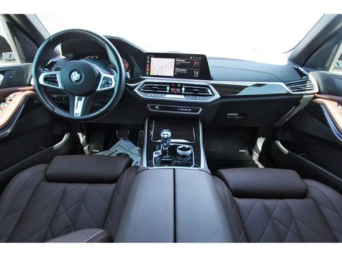 Used 2023 BMW X5 sDrive40i w/ M Sport Package image 11