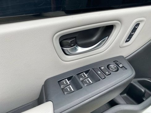 Used 2023 Honda Pilot EX-L image 18