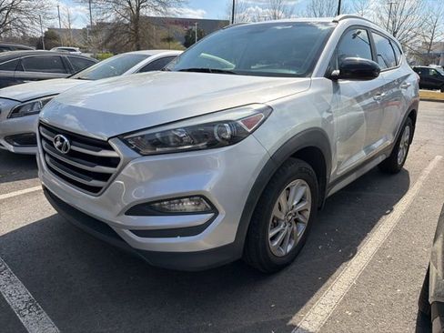 Used 2018 Hyundai Tucson SEL image 3