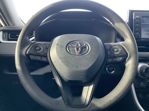 Used 2020 Toyota RAV4 XLE image 11