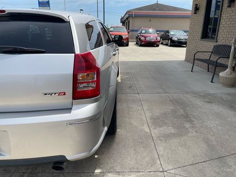 Used 2006 Dodge Magnum SRT8 w/ SRT Option Group III RWD image 11