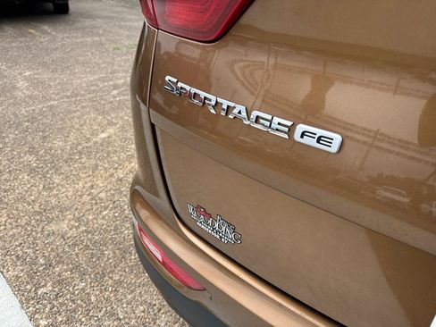 Used 2017 Kia Sportage LX FWD image 28