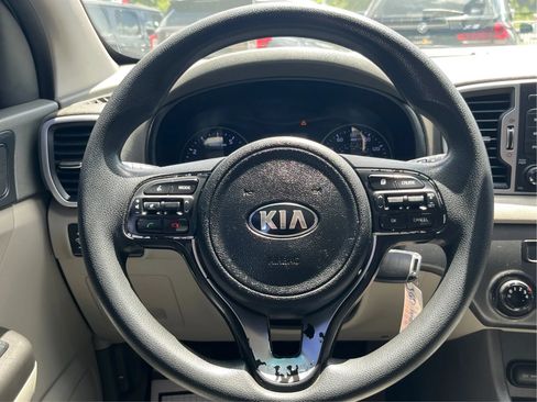 Used 2019 Kia Sportage LX FWD image 19