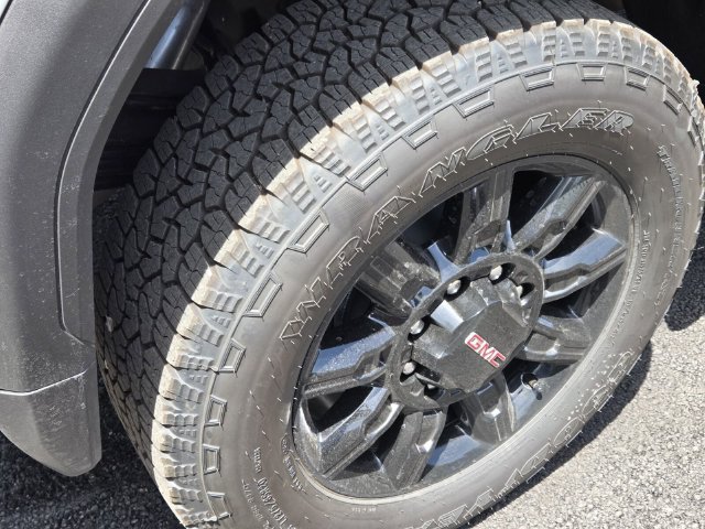 New 2026 GMC Sierra 2500 AT4 w/ AT4 Premium Plus Package AWD/4WD image 8