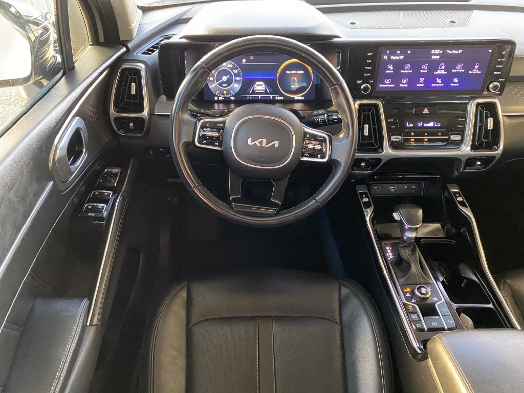 Used 2023 Kia Sorento SX AWD/4WD image 12