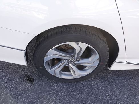 Used 2018 Honda Accord EX-L image 7