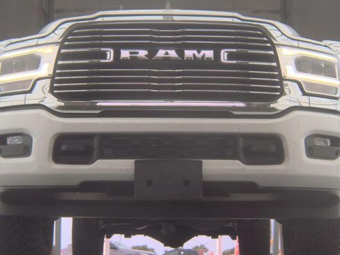 Used 2024 RAM 2500 Laramie w/ Safety Group AWD/4WD image 10