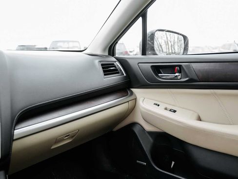 Used 2019 Subaru Outback 2.5i Limited w/ Popular Package #2 image 32