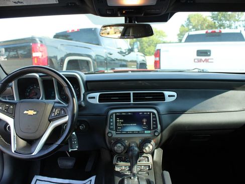 Used 2013 Chevrolet Camaro LT image 13