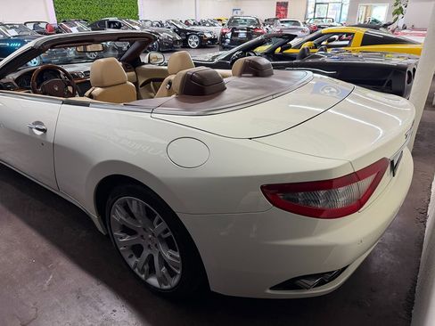 Used 2011 Maserati GranTurismo Convertible image 7