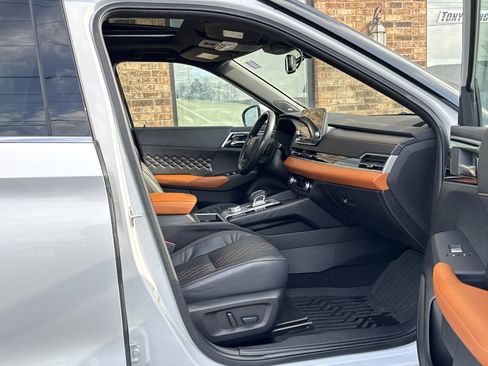 Used 2022 Mitsubishi Outlander SEL image 15