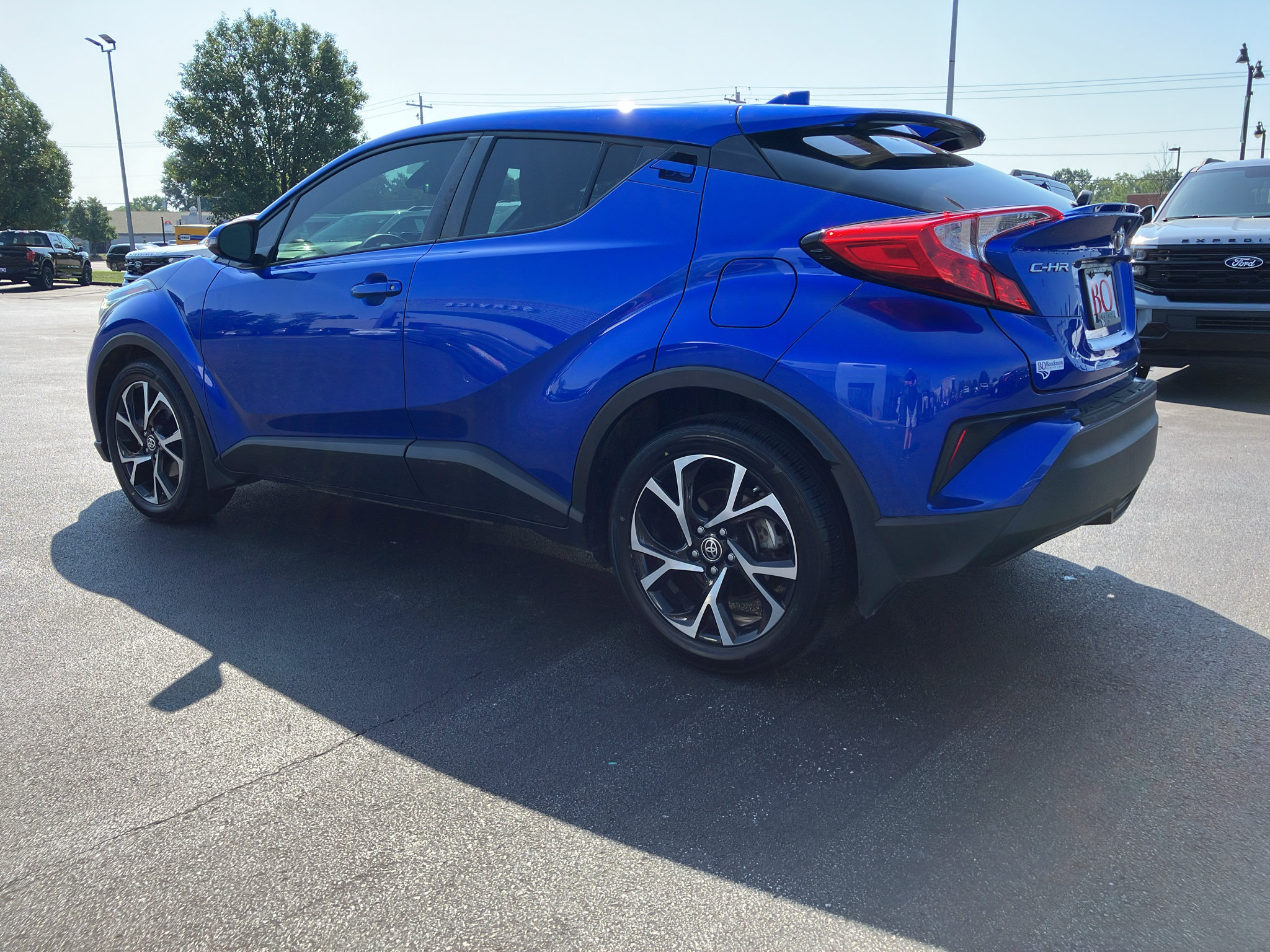 Used 2021 Toyota C-HR XLE FWD image 4