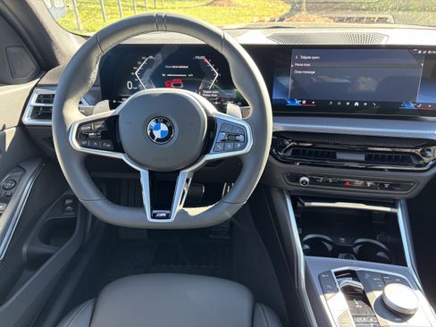 Used 2026 BMW 330i Sedan w/ M Sport Package RWD image 19