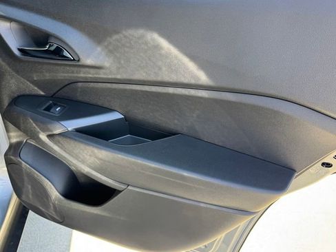 New 2026 Chevrolet Trax RS w/ Sunroof Package FWD image 10