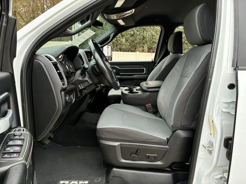 Used 2024 RAM 2500 Big Horn image 11