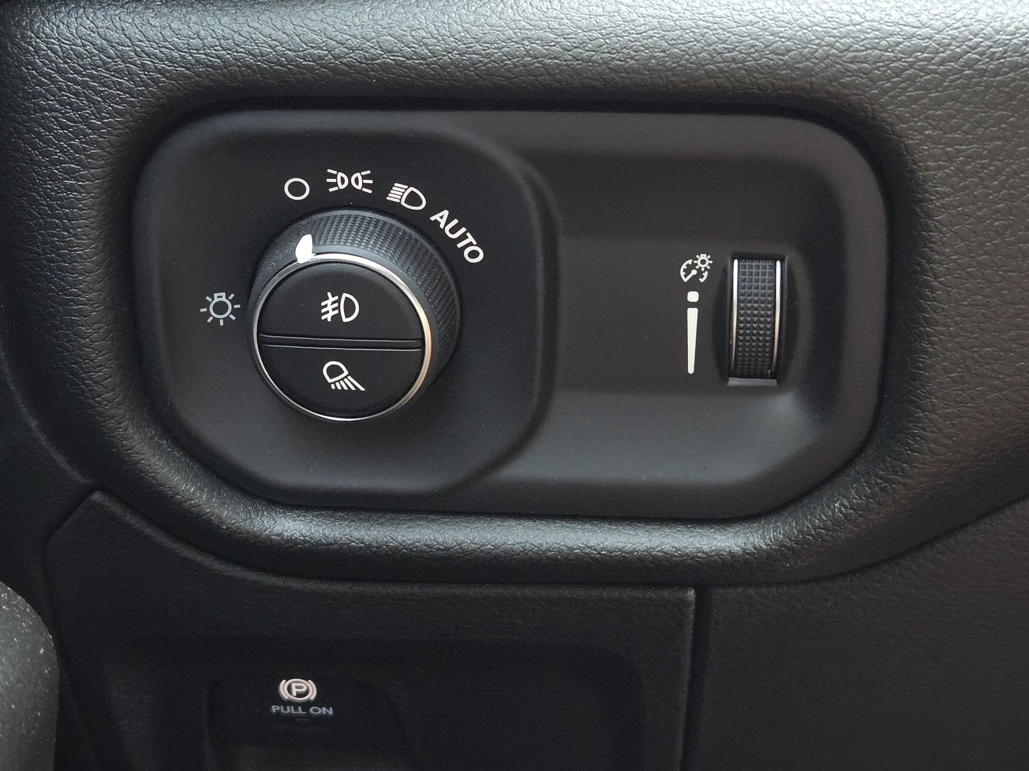 Used 2026 RAM 1500 Express AWD/4WD image 21