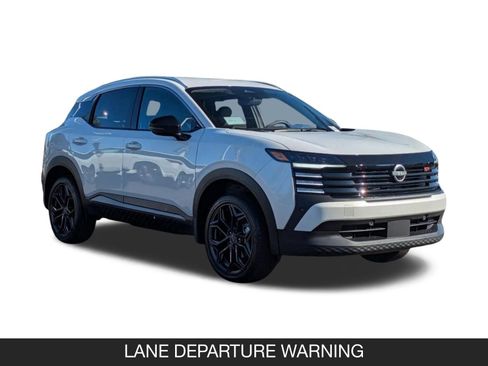 New 2026 Nissan Kicks SR FWD image 2