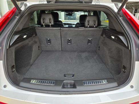 Used 2023 Cadillac XT4 Premium Luxury w/ Driver Assist Package image 30