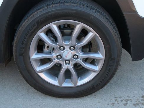 Certified 2024 GMC Terrain SLT w/ LPO, Floor Liner Package image 28