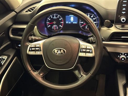 Used 2021 Kia Telluride LX FWD image 13