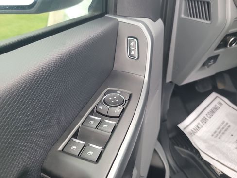 Used 2021 Ford F150 XLT AWD/4WD image 11
