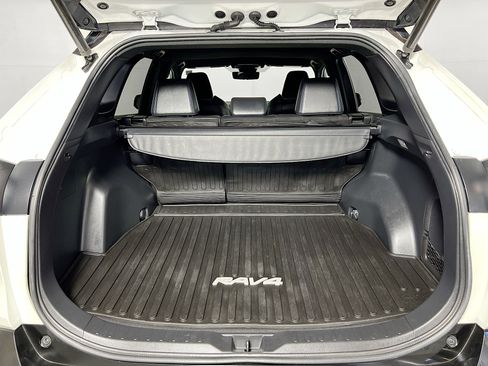 Used 2021 Toyota RAV4 XSE AWD/4WD image 22