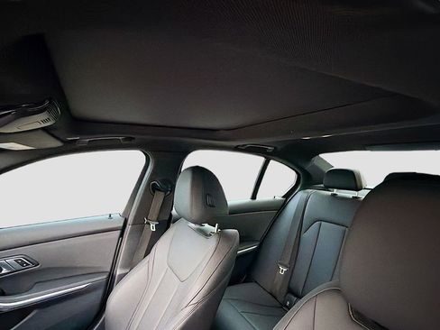 Used 2021 BMW 330i Sedan w/ Convenience Package image 26