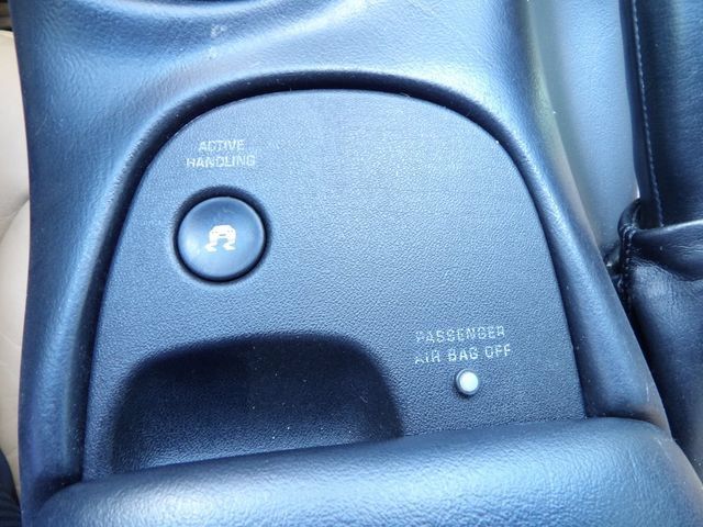 Used 2004 Chevrolet Corvette Coupe w/ Roof Package RWD image 21