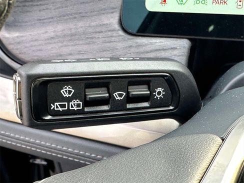 Used 2023 Rivian R1S Adventure image 26