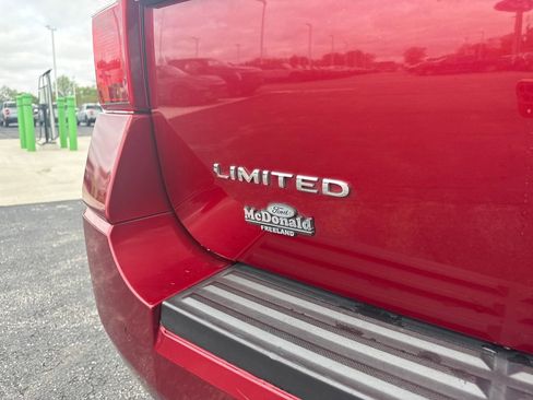 Used 2016 Ford Expedition Max Limited AWD/4WD image 11