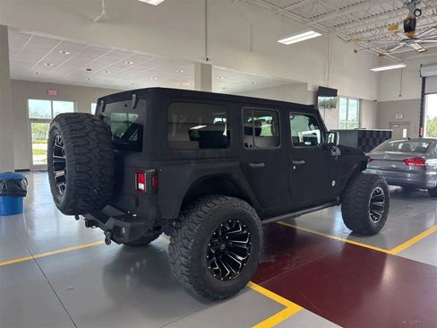 Used 2020 Jeep Wrangler Unlimited Sport S AWD/4WD image 3