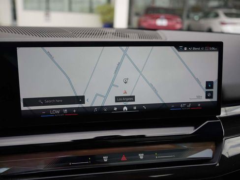 Used 2025 BMW i5 xDrive40 w/ Executive Package image 20