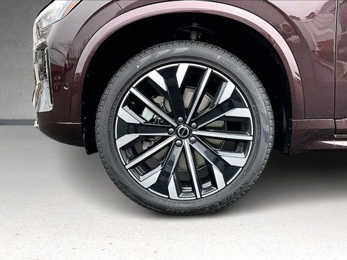 New 2026 Volvo XC90 B6 Ultra w/ Protection Package Premier AWD/4WD image 13