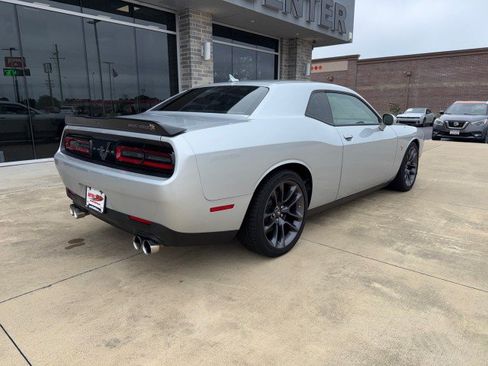 Used 2023 Dodge Challenger R/T Scat Pack RWD image 9