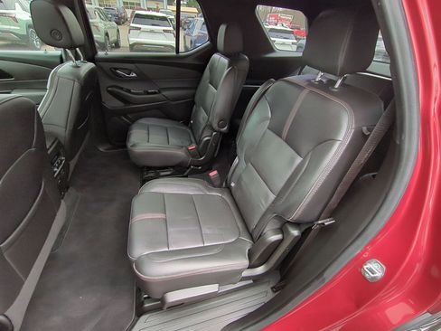 Used 2023 Chevrolet Traverse RS image 26