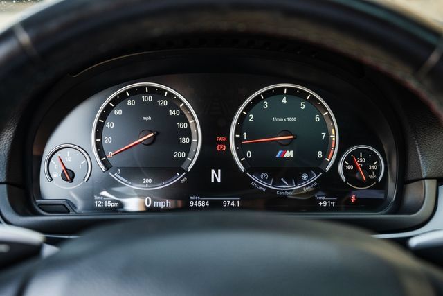Used 2013 BMW M5 RWD image 13